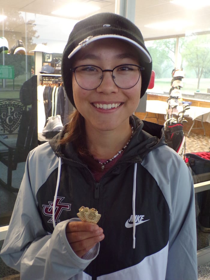 Jenks freshman golfer Lisa Herman 